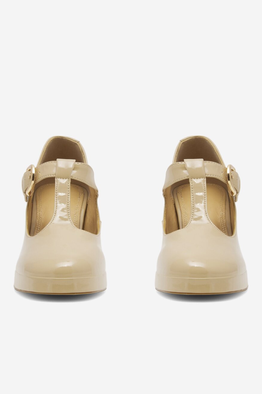 
                Körömcipő Sergio Bardi BÉZS - 5905588354444