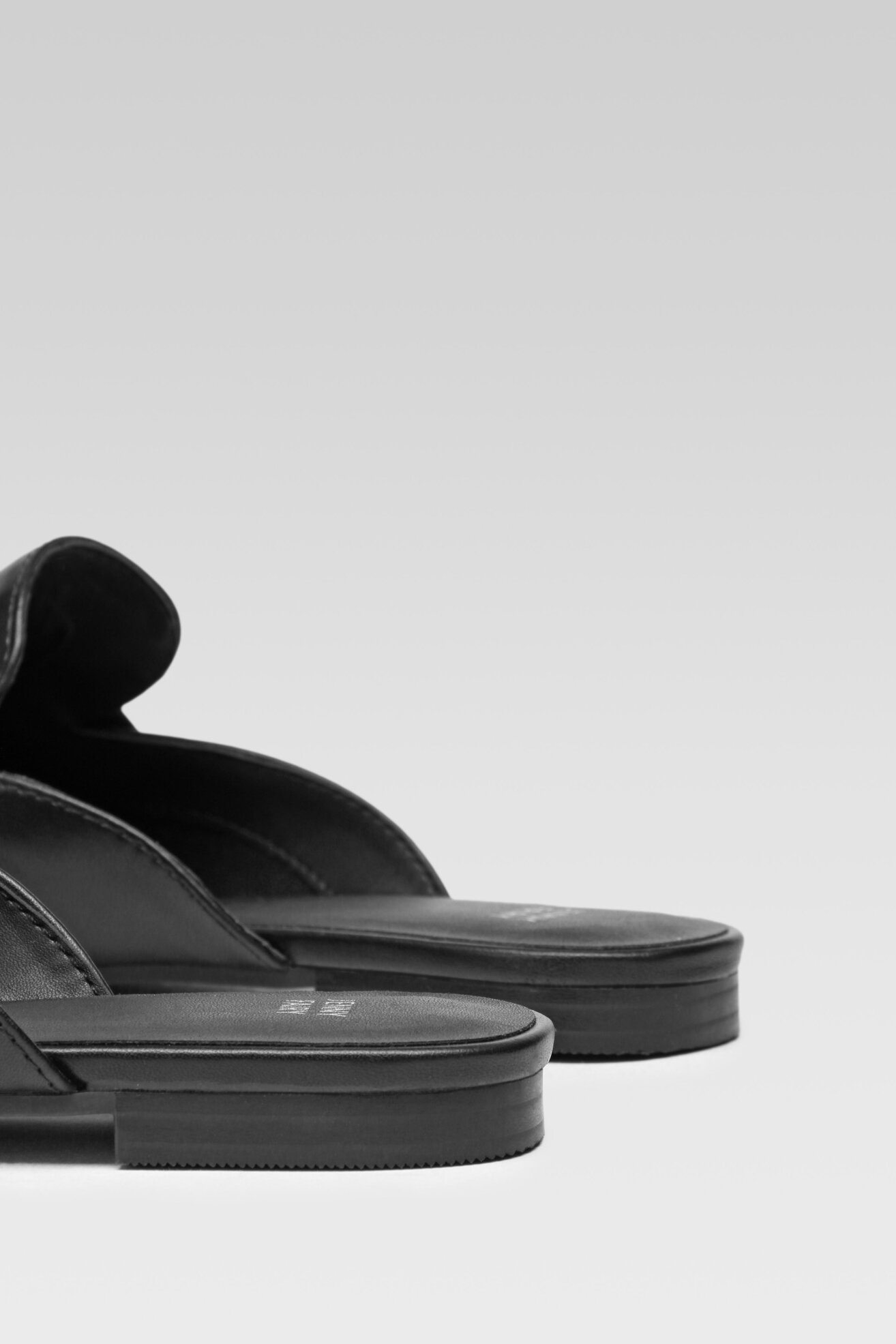 Klapki Jenny Fairy WYL2644-1 Czarny