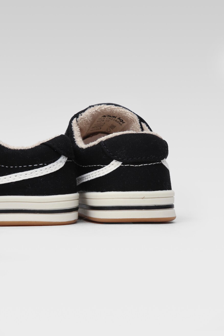 
                Action Boy - Półbuty czarne - 5904862719542