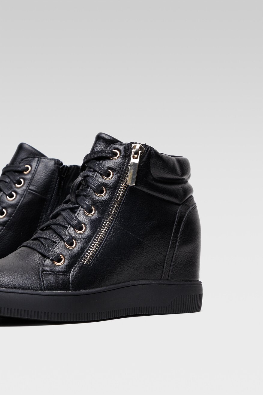 
                Jenny Fairy - Trzewiki na koturnie czarne - 5903698795669