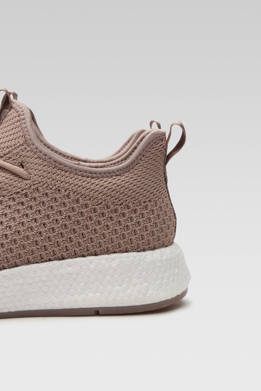 
                Спортни обувки Sprandi БЕЖОВ - 5904862746197