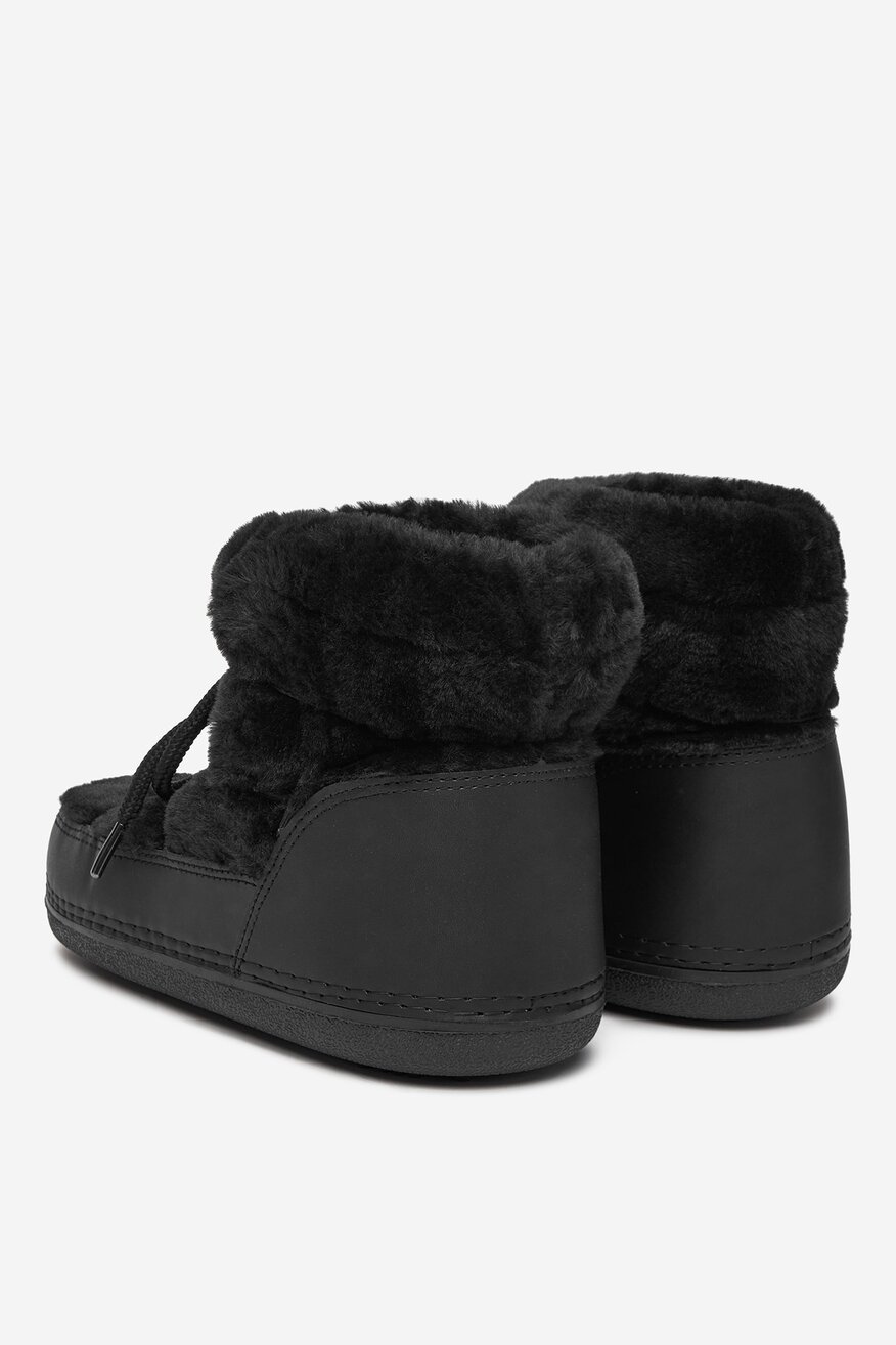 
                Bokacsizma DeeZee FEKETE - 5904410888546