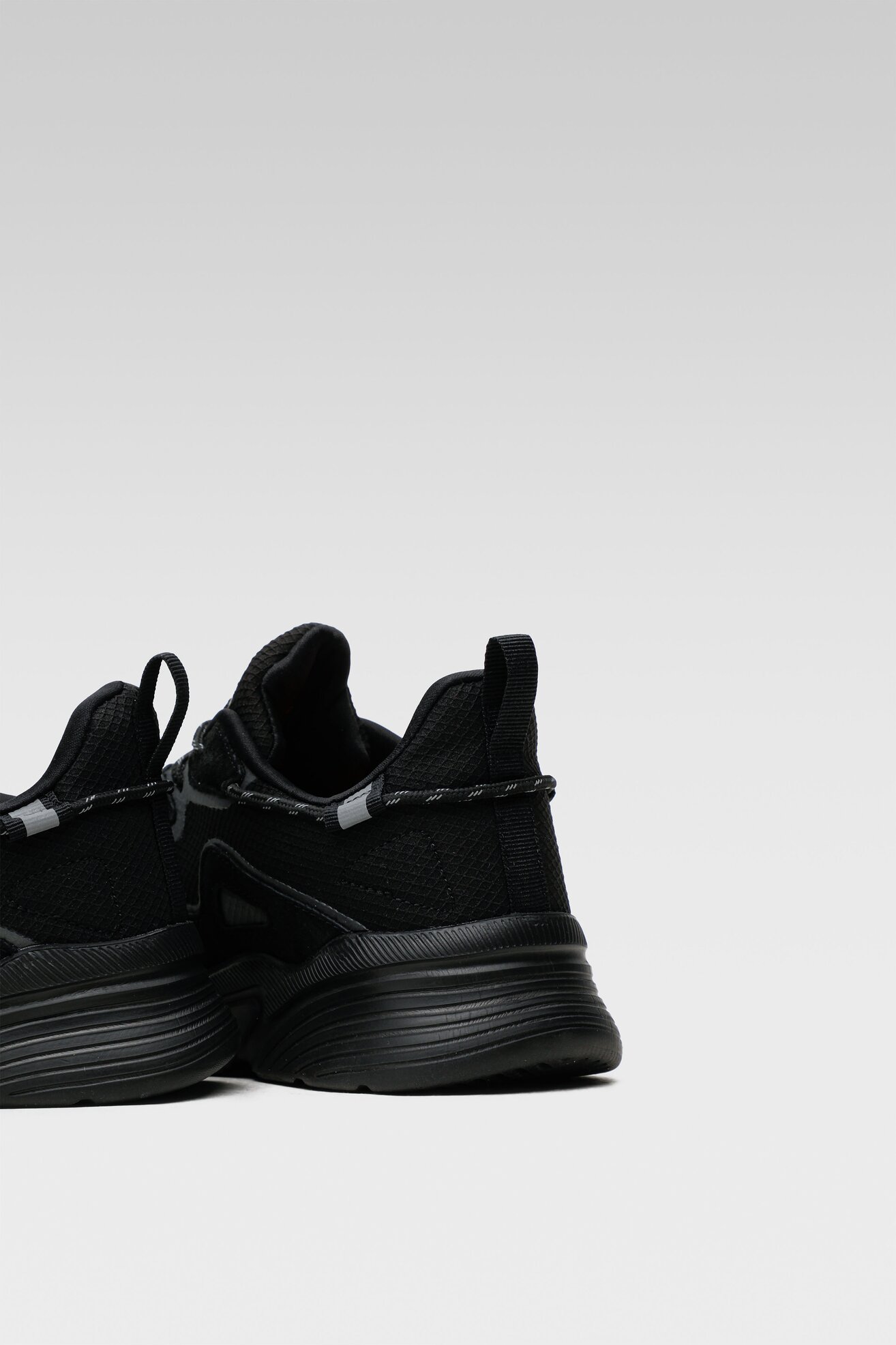 Obuwie sportowe Sprandi MP40-200730W Czarny