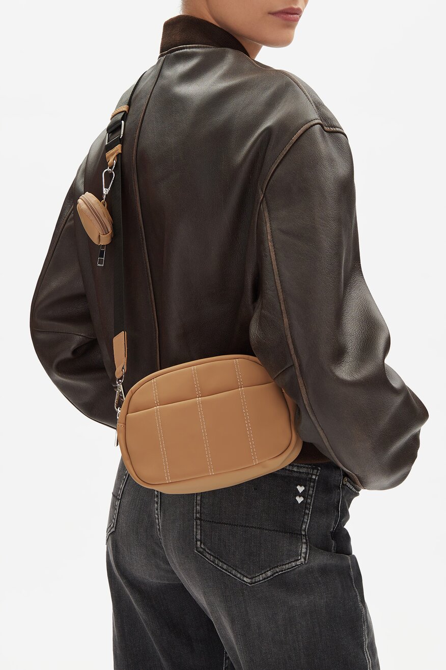 
                DeeZee - Mała torebka crossbody - 5904410854923
