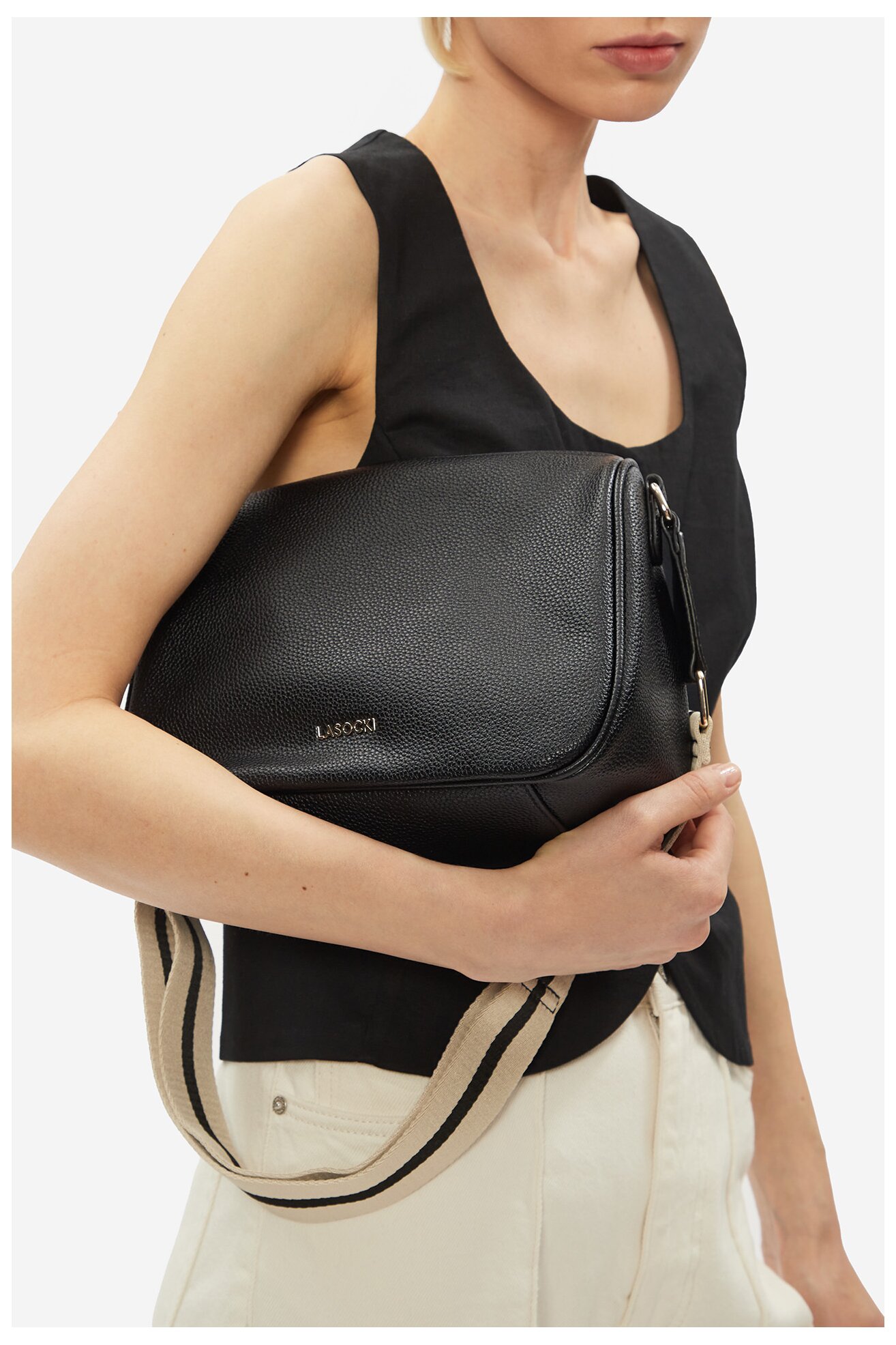 Дамска чанта Lasocki LSK-O-006-07 ЧЕРЕН