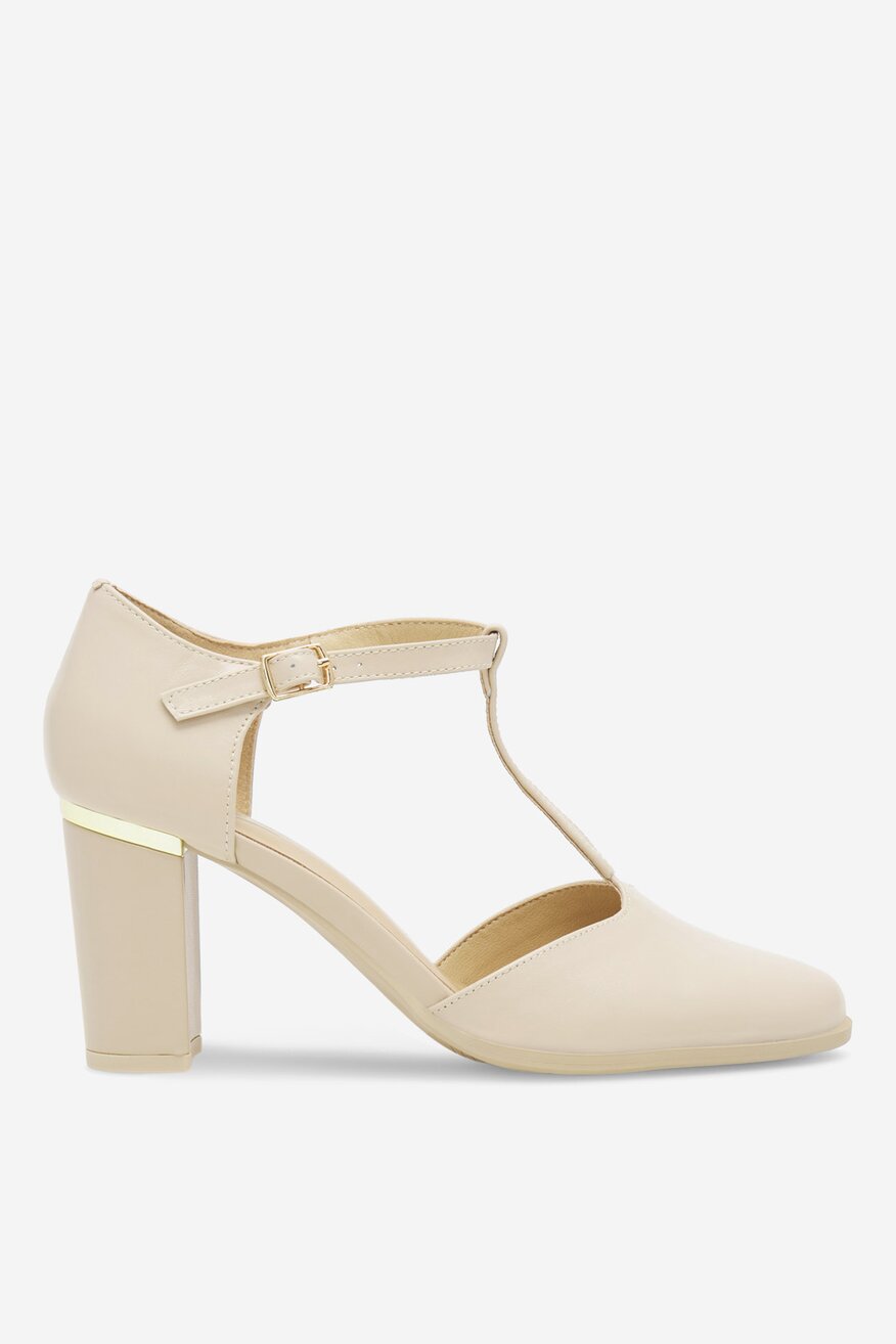 
                Körömcipő Lasocki BÉZS - 5905588354574