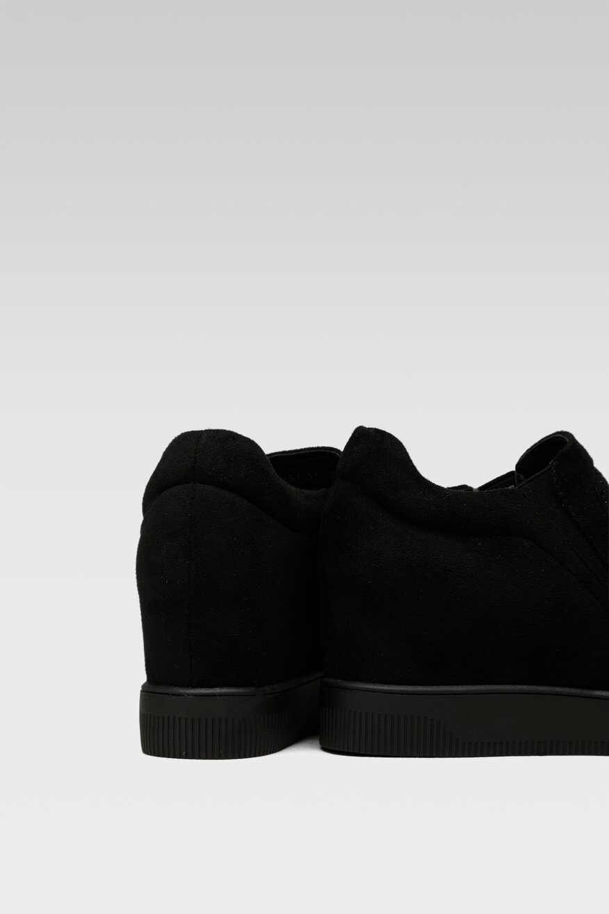 
                Clara Barson - Półbuty slip on na koturnie - 5904248238919