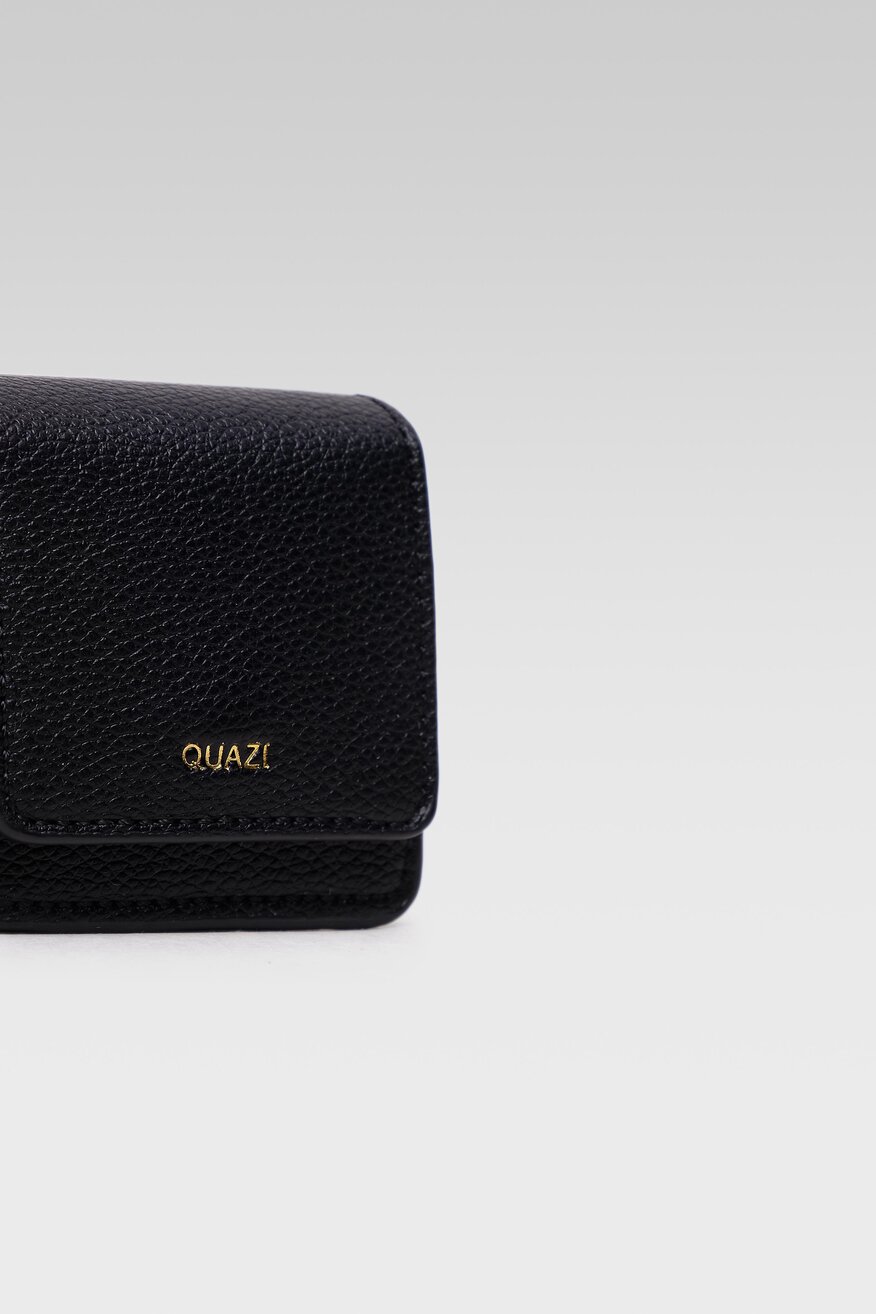 
                Quazi - Etui na słuchawki czarne - 5904248271398