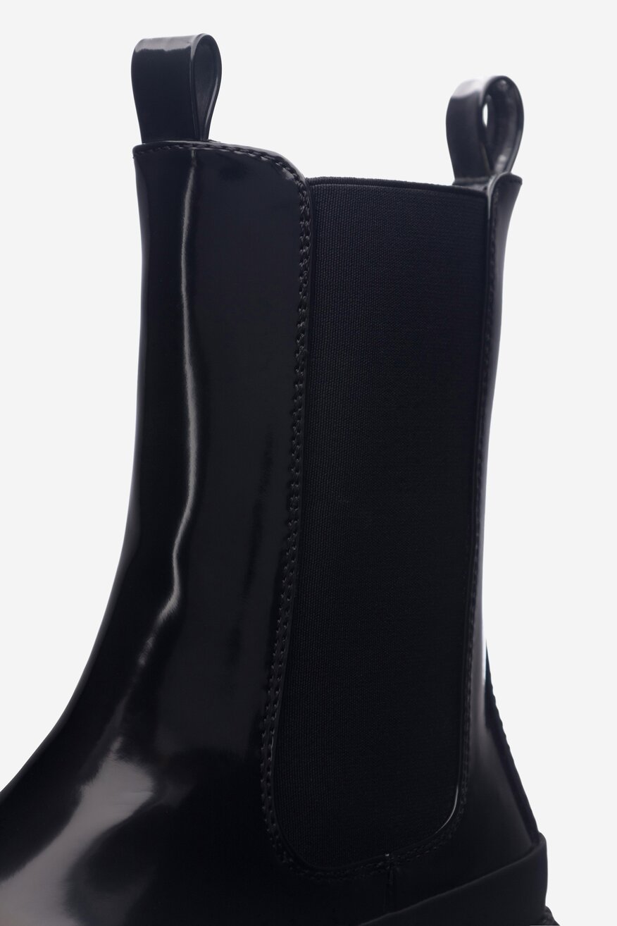 
                Боти DeeZee ЧЕРЕН - 5905588032816