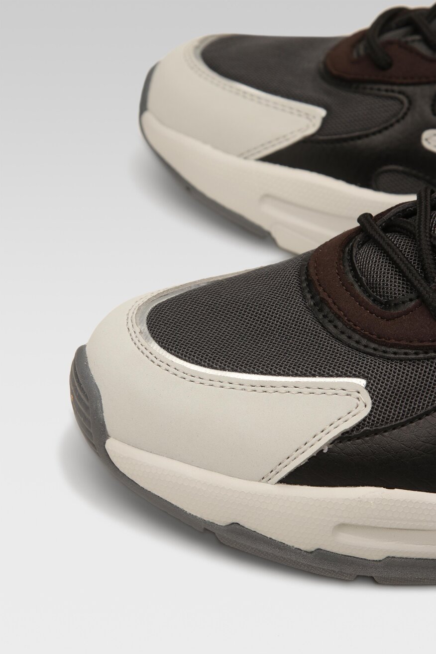 
                Fila - Sneakersy - 8719477694941