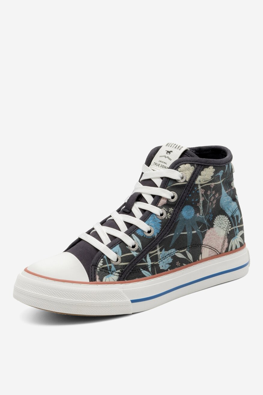 
                Mustang - Trampki czarne - 5904862665634