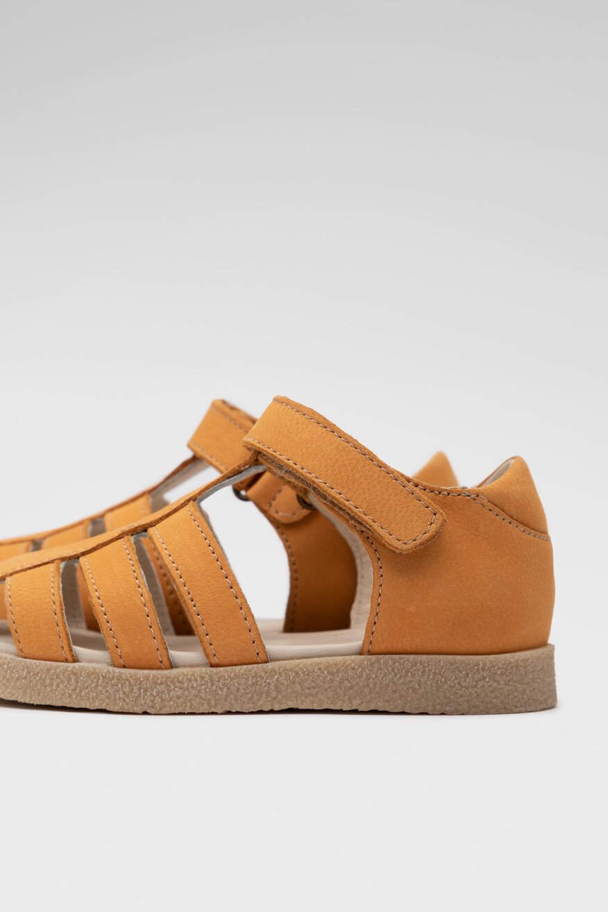 Lasocki Kids - Skórzane sandały żółte - 5904248939779