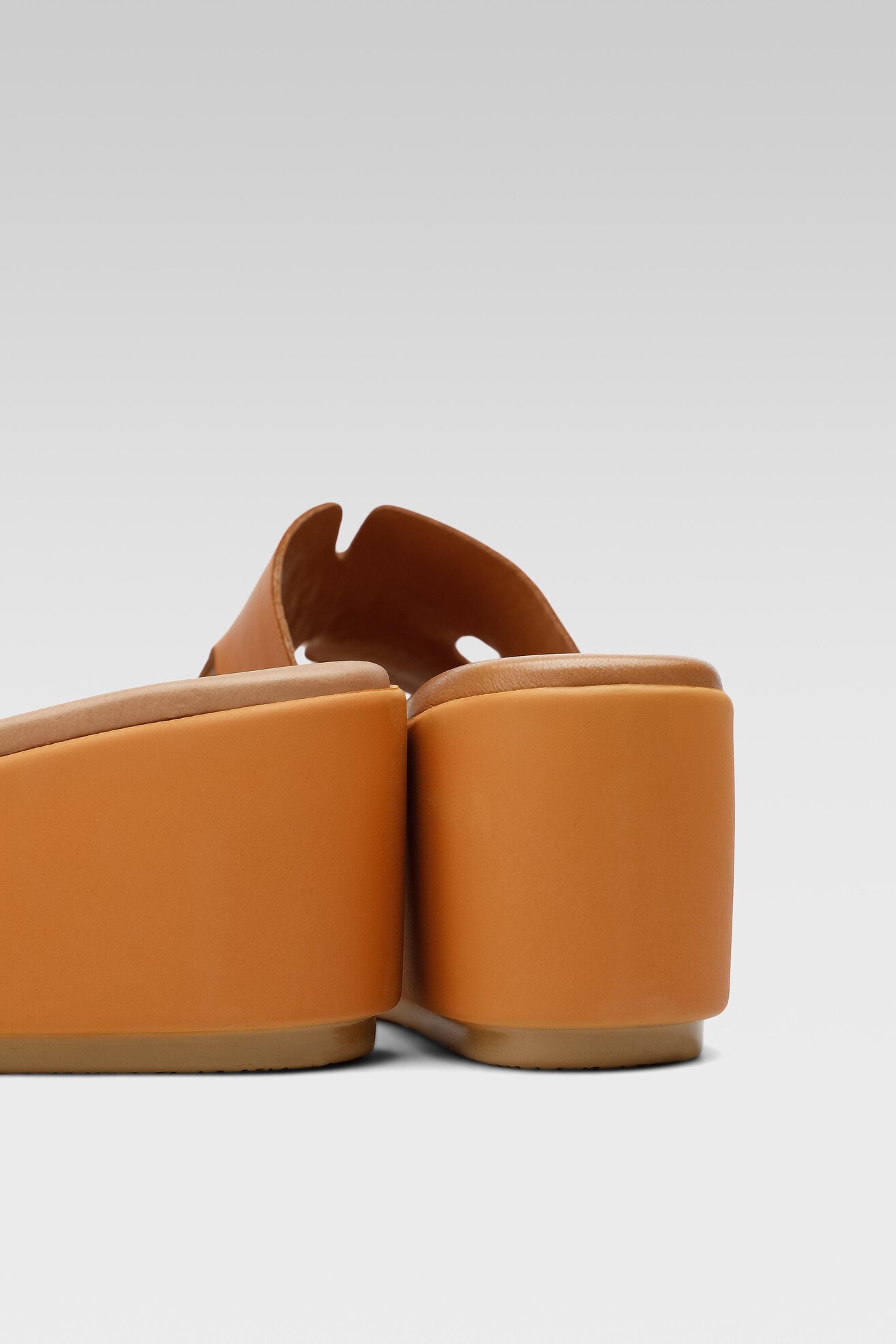 Klapki Inuovo 123039 Pomarańczowy