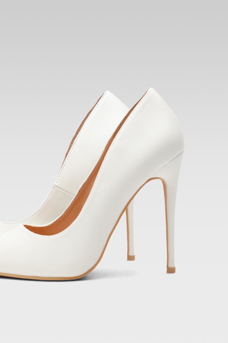 
                Jenny Fairy - Czółenka białe - 5904248826376