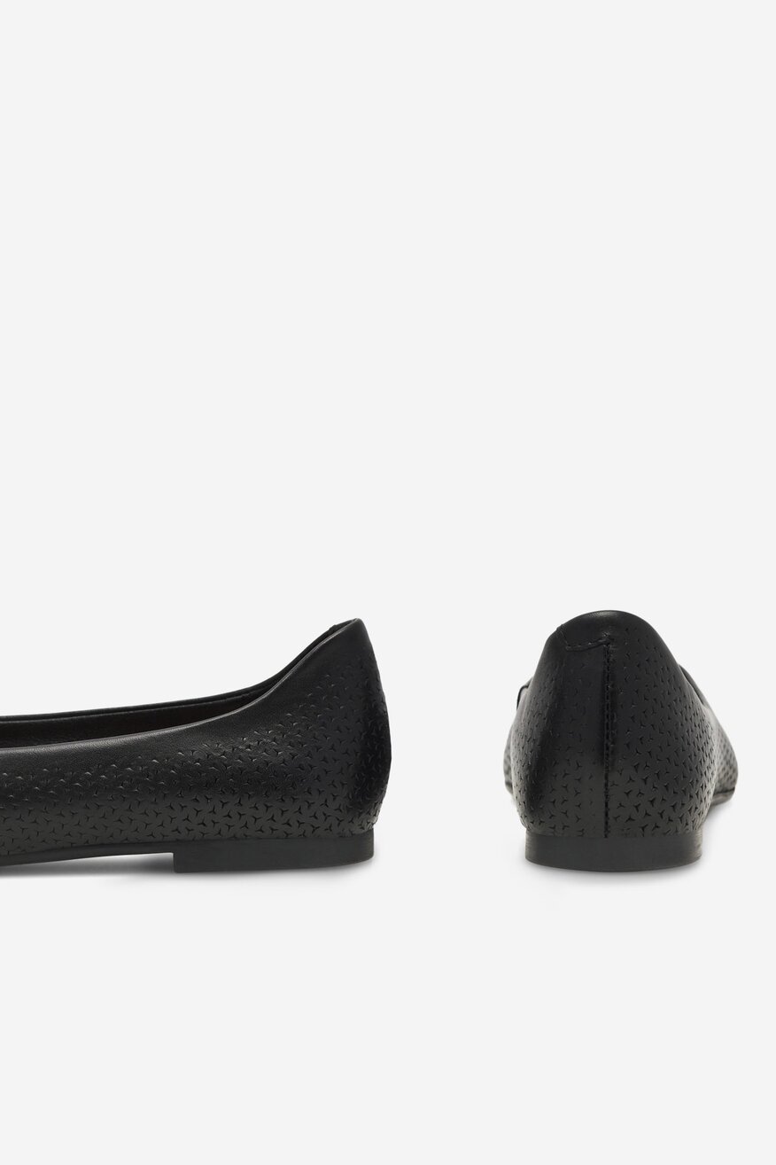 
                Балетки Lasocki ЧОРНИЙ - 5905588371014