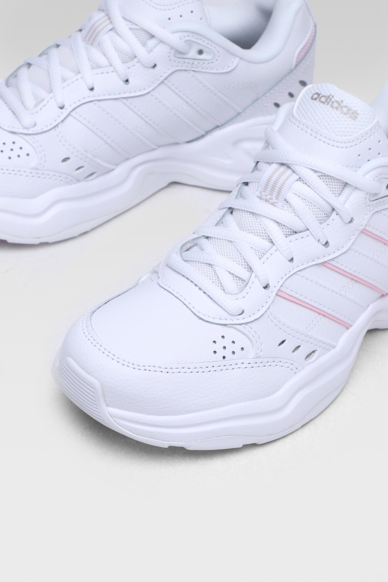 Obuwie sportowe adidas STRUTTER FY8492 Biały