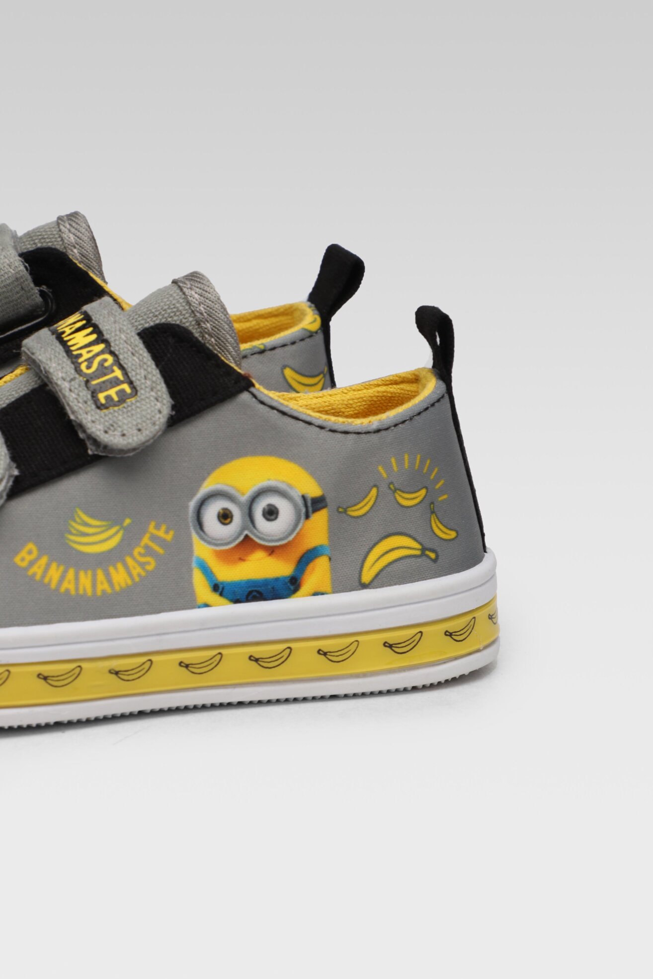 Trampki Minnions 2TRLMIN08 Szary