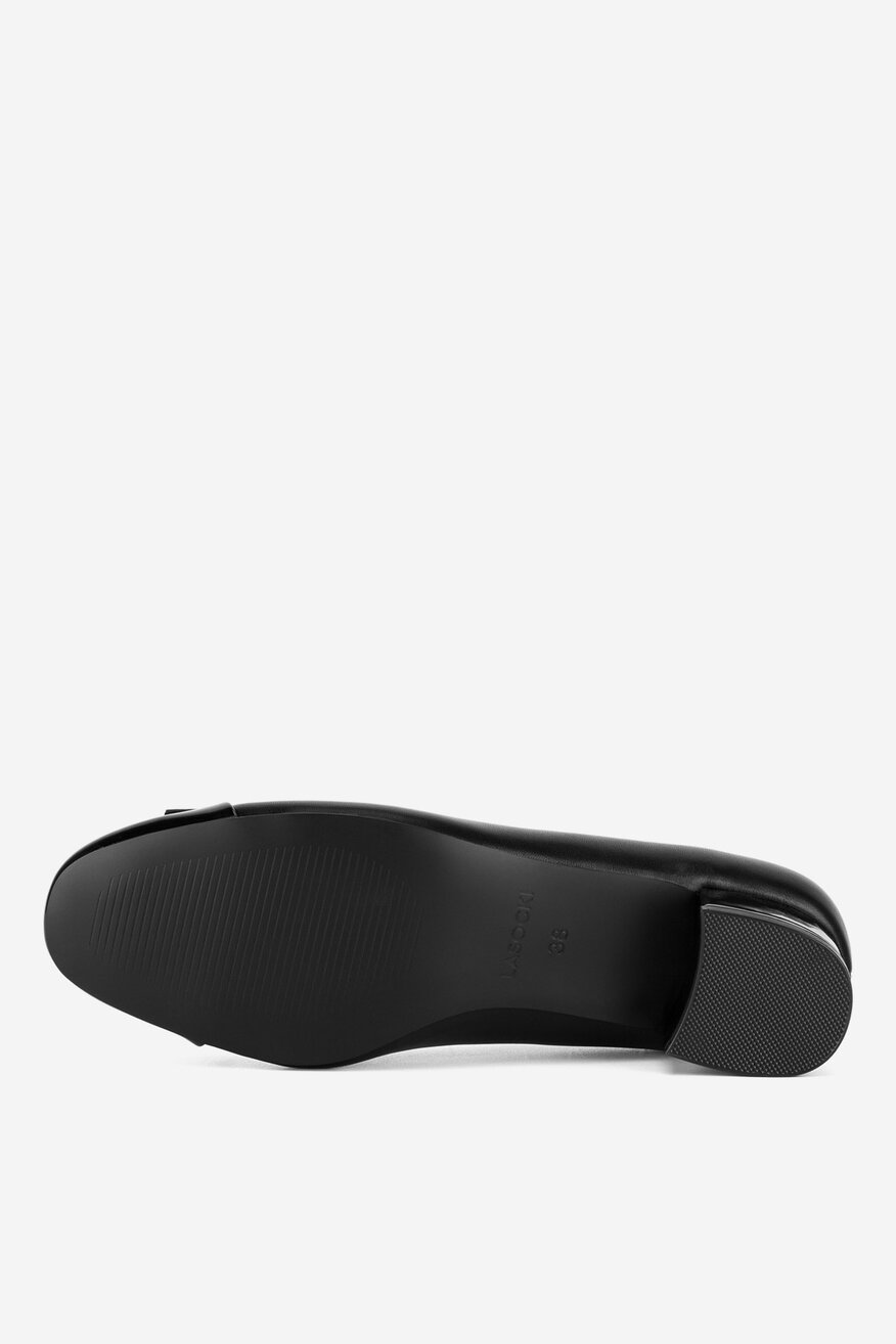 
                Körömcipő Lasocki FEKETE - 5903419927591