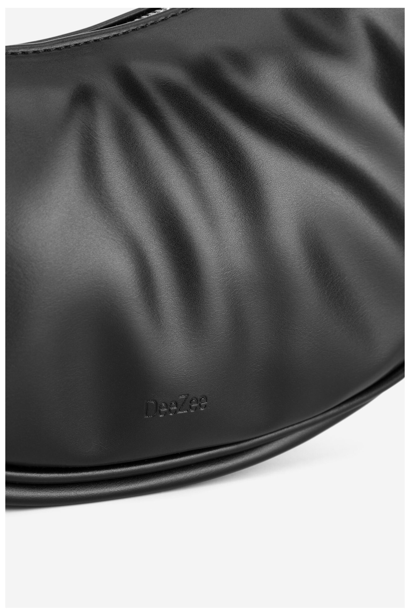 Дамска чанта DeeZee MDP-L-016-06 ЧЕРЕН