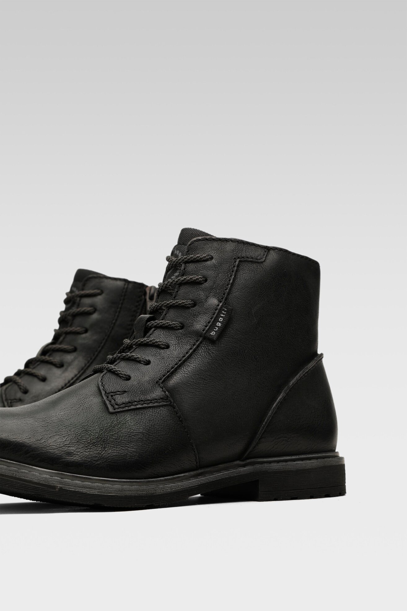 Trzewiki Bugatti 325-6223G-3500-1000 Czarny