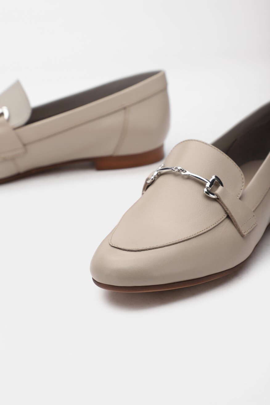 
                Gino Rossi - Skórzane półbuty z aplikacją - 5903698380902