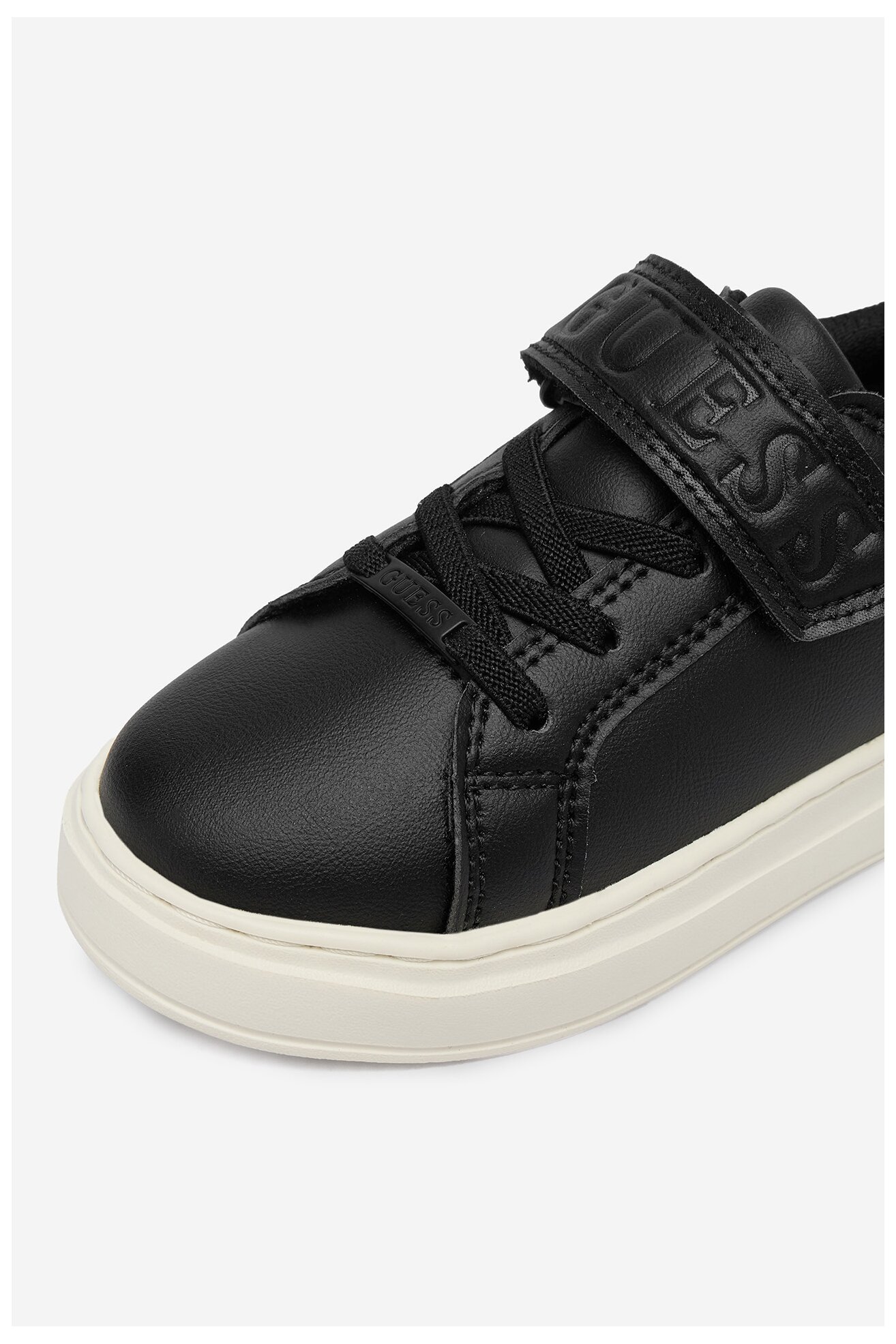 Сникърси GUESS CEO-25KC1009 ЧЕРЕН