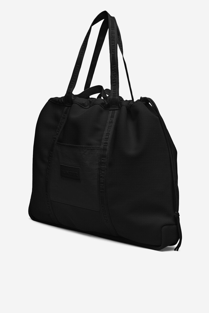 
                Дамска чанта HUNTER ЧЕРЕН - 5906751713853