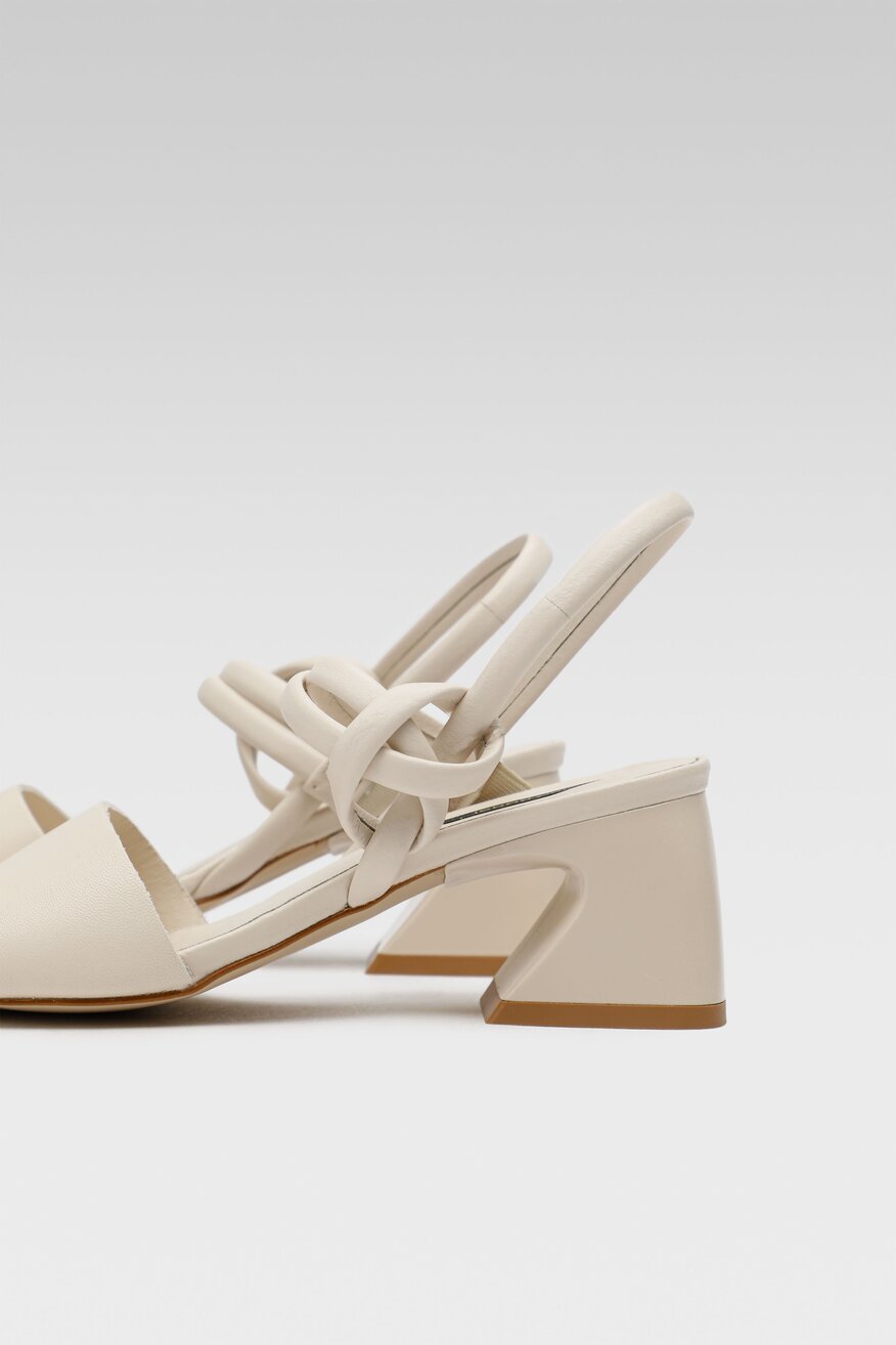 Gino Rossi - Skórzane sandały pastelowe - 5904248566647