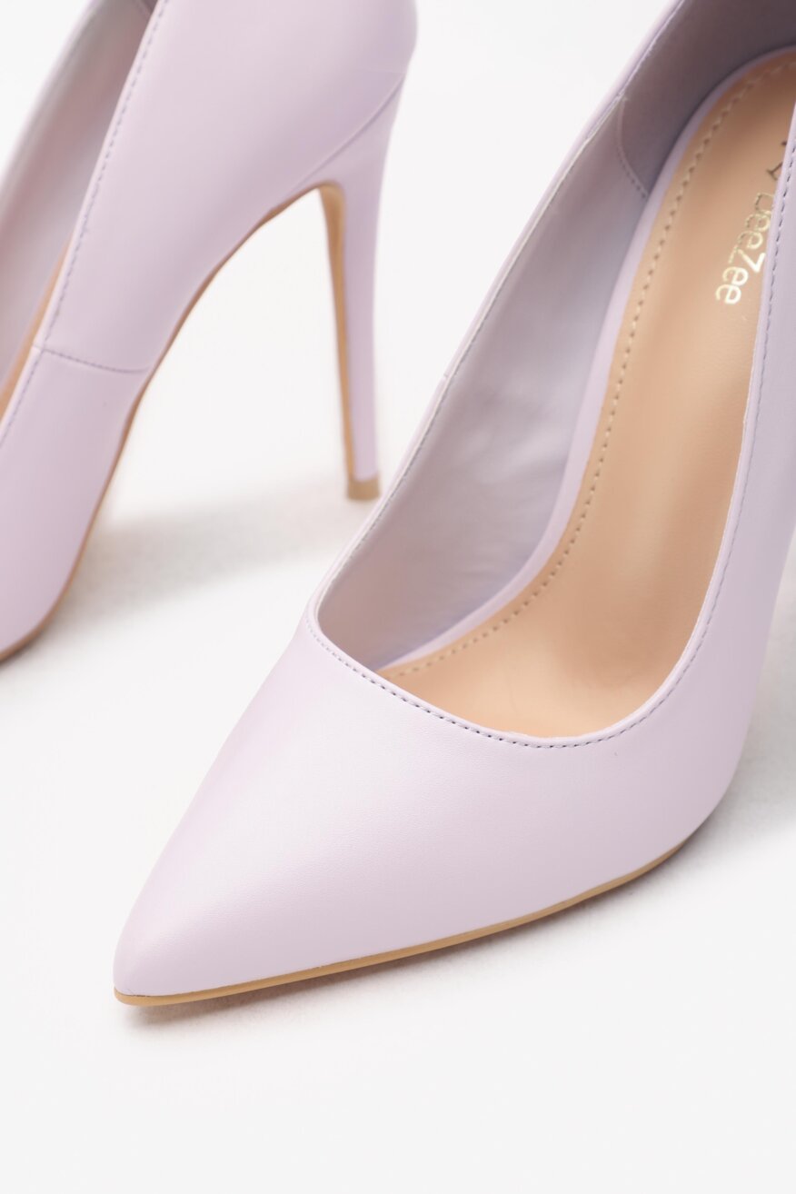 
                DeeZee - Czółenka na obcasie szpice - 5903698292410