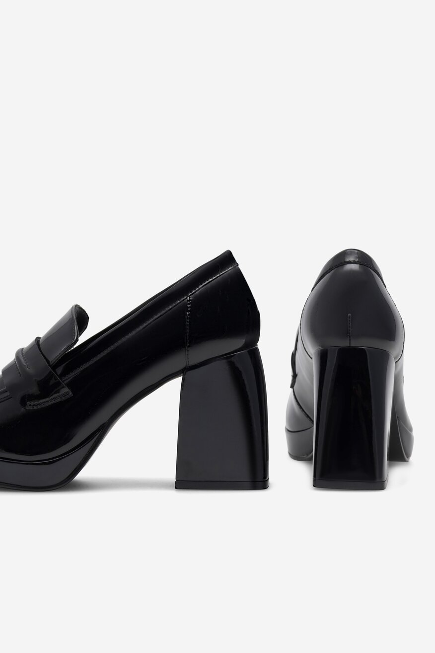 
                Sergio Bardi - Loafersy skórzane na obcasie - 5905588100904