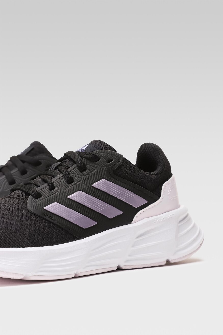 Sportcipő adidas FEKETE - 5904862419299