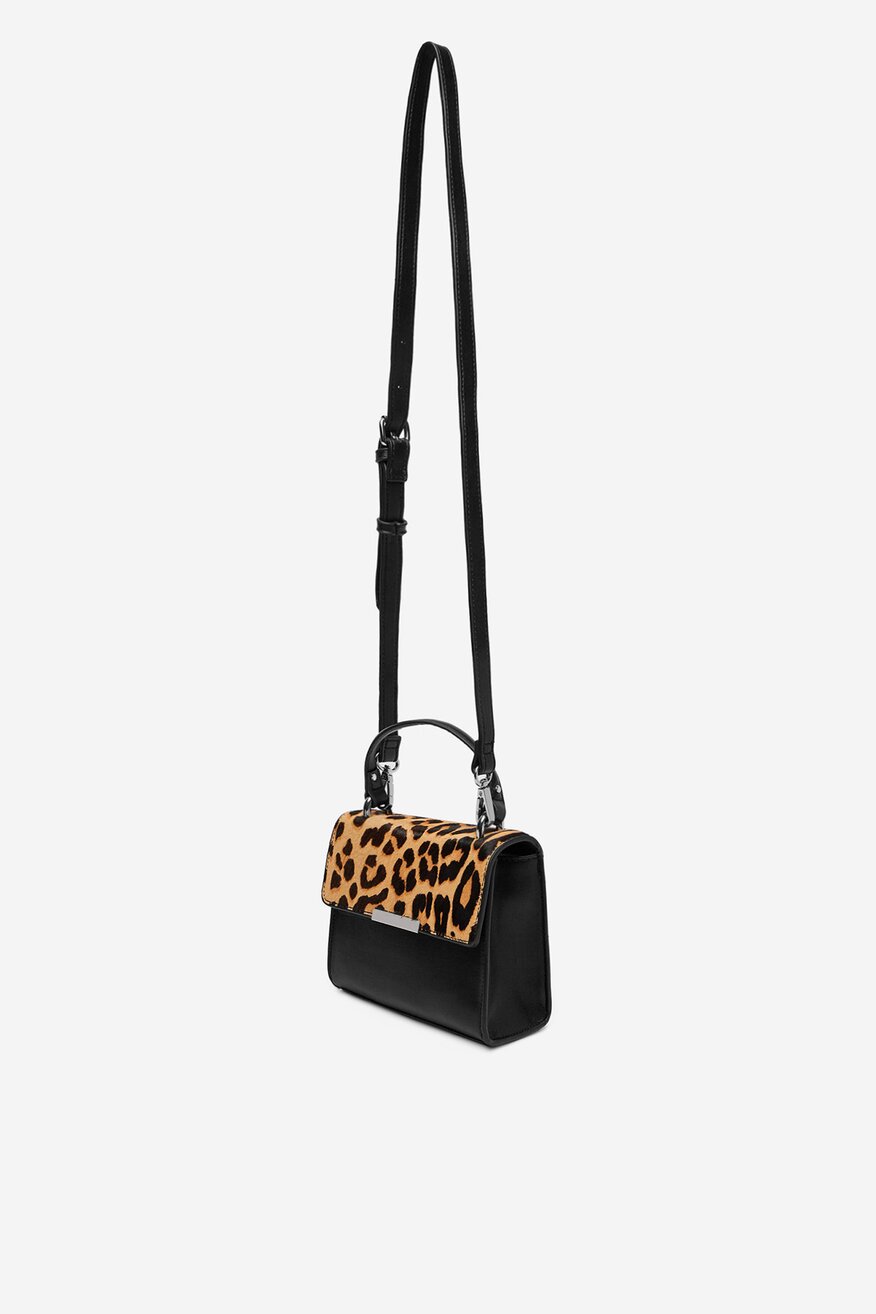 
                Дамска чанта DeeZee КАФЯВ - 5904410924053