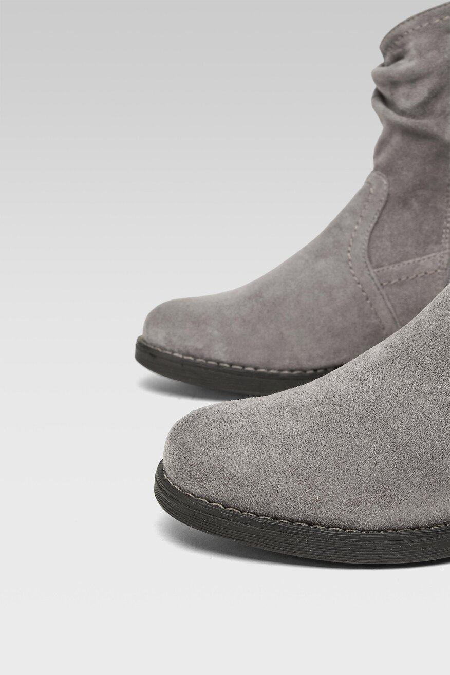 
                Clara Barson - Botki zamszowe - 5904248818425