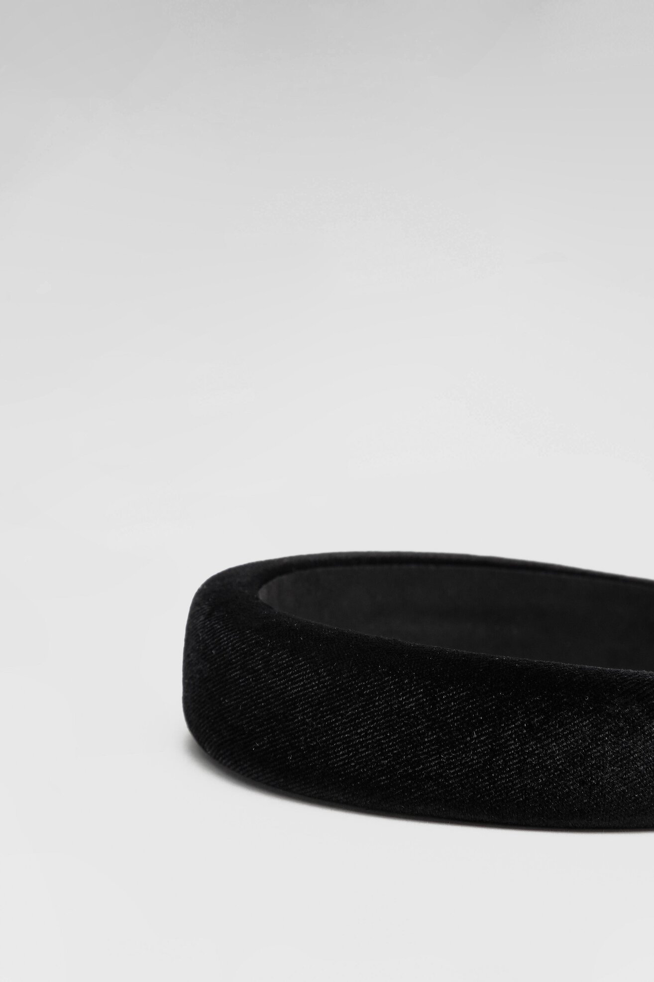 Opaska do włosów ACCCESSORIES 1WA-009-AW21 Czarny