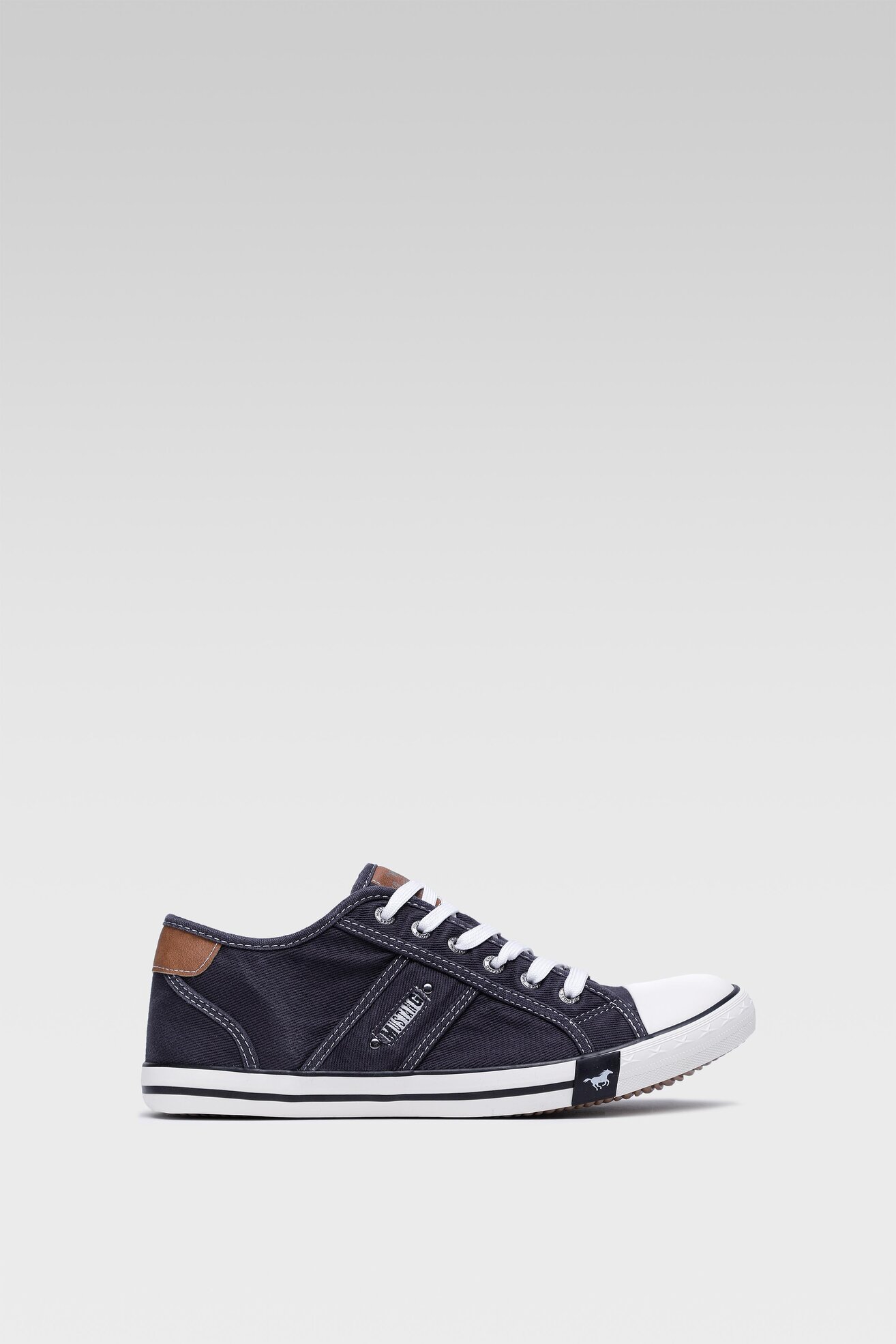 Trampki Mustang 4058-305-9 Czarny