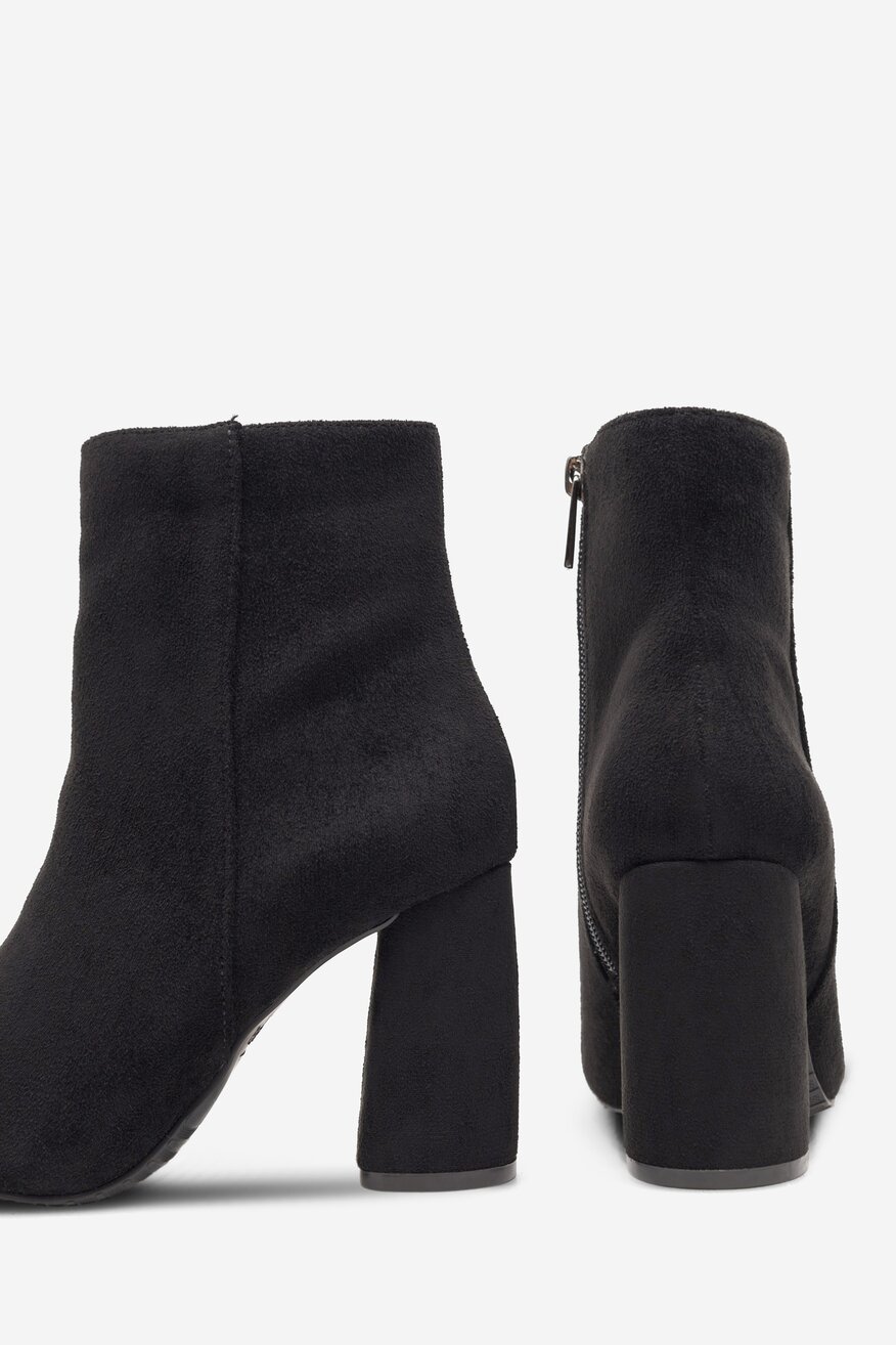 
                Ghete DeeZee NEGRU - 5905588778677