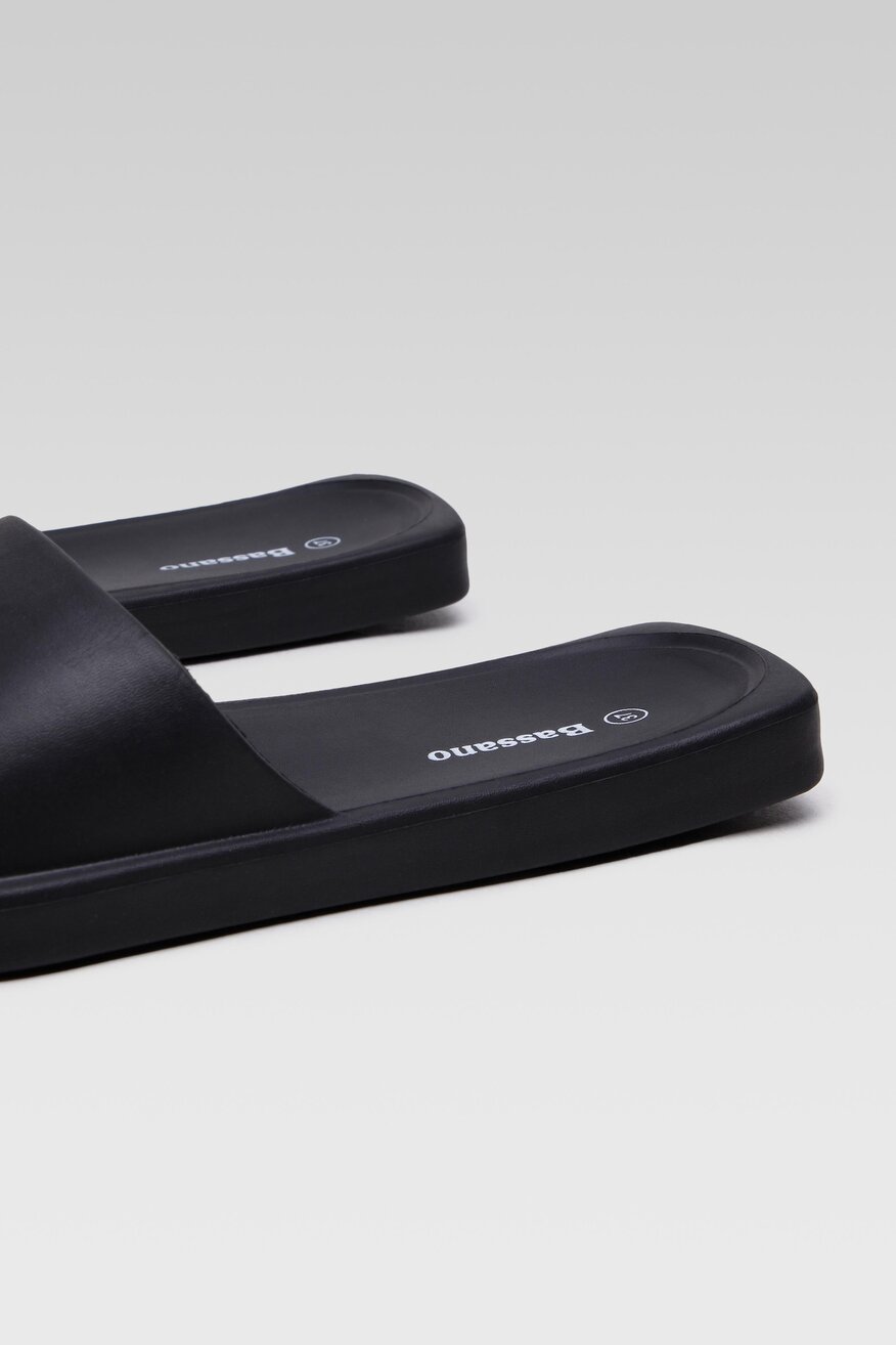 
                Bassano - Klapki płaskie - 5904248467197