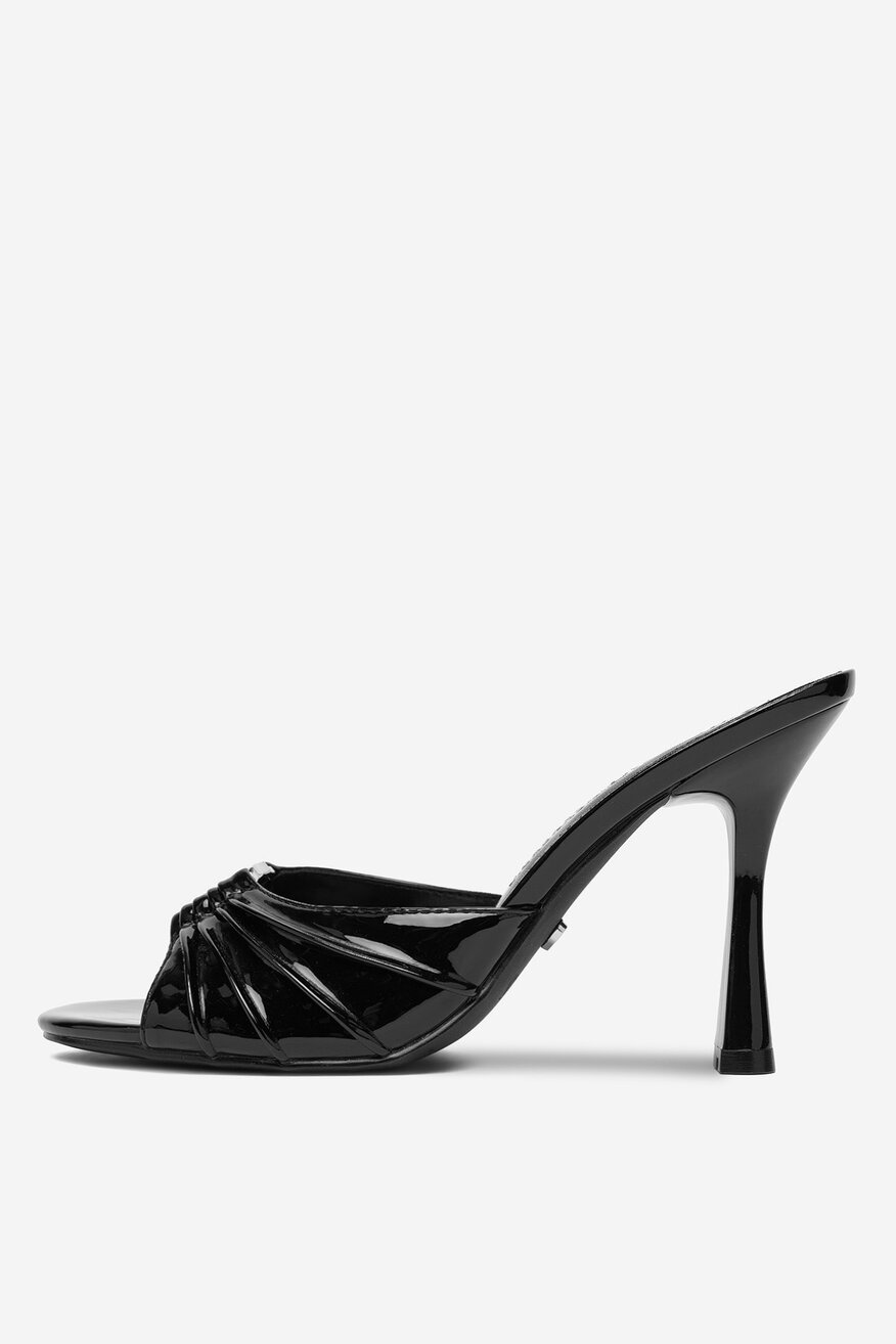 
                Juicy Couture - Klapki - 5907964022237