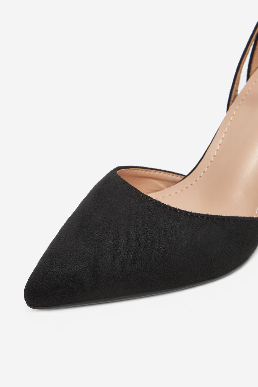 
                Körömcipő DeeZee FEKETE - 5906751079393