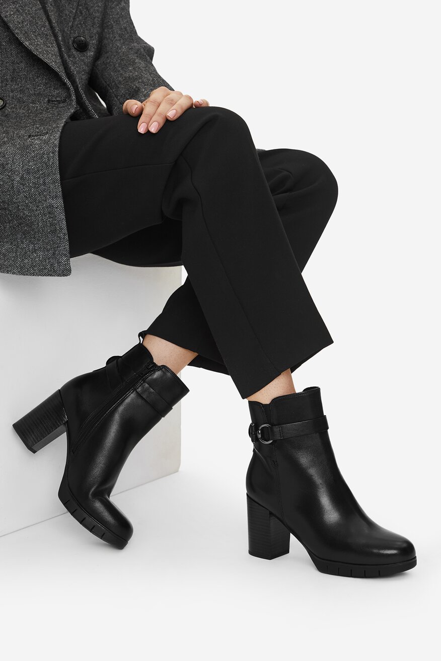 
                Bokacsizma Lasocki FEKETE - 5906751459133