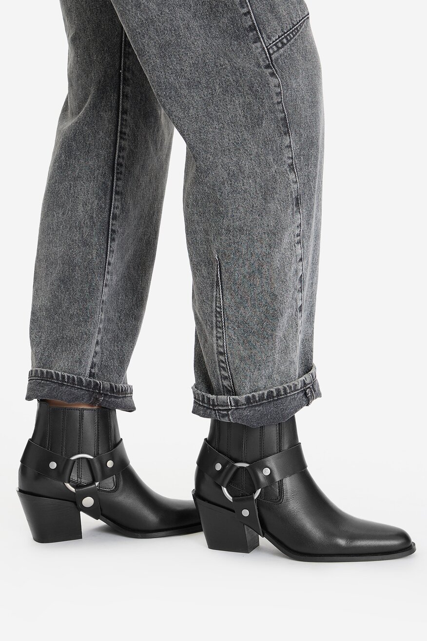 
                Bokacsizma Badura FEKETE - 5906751387610