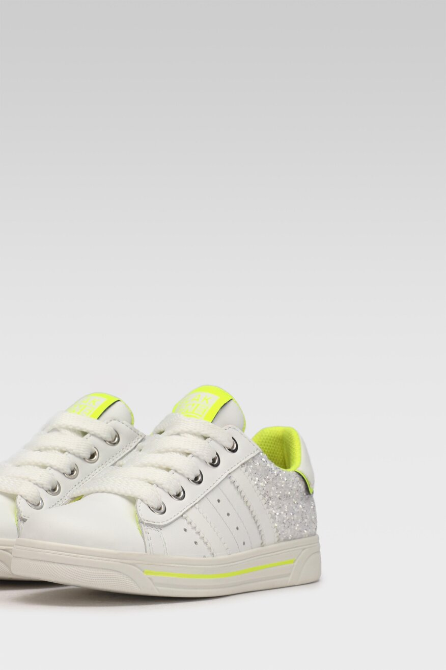 
                Twisty - Skórzane półbuty pastelowe - 5903698568720