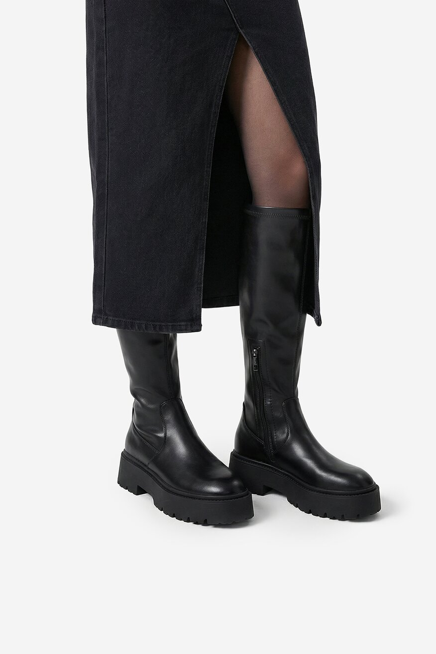 
                Ботуши DeeZee ЧЕРЕН - 5906751340578