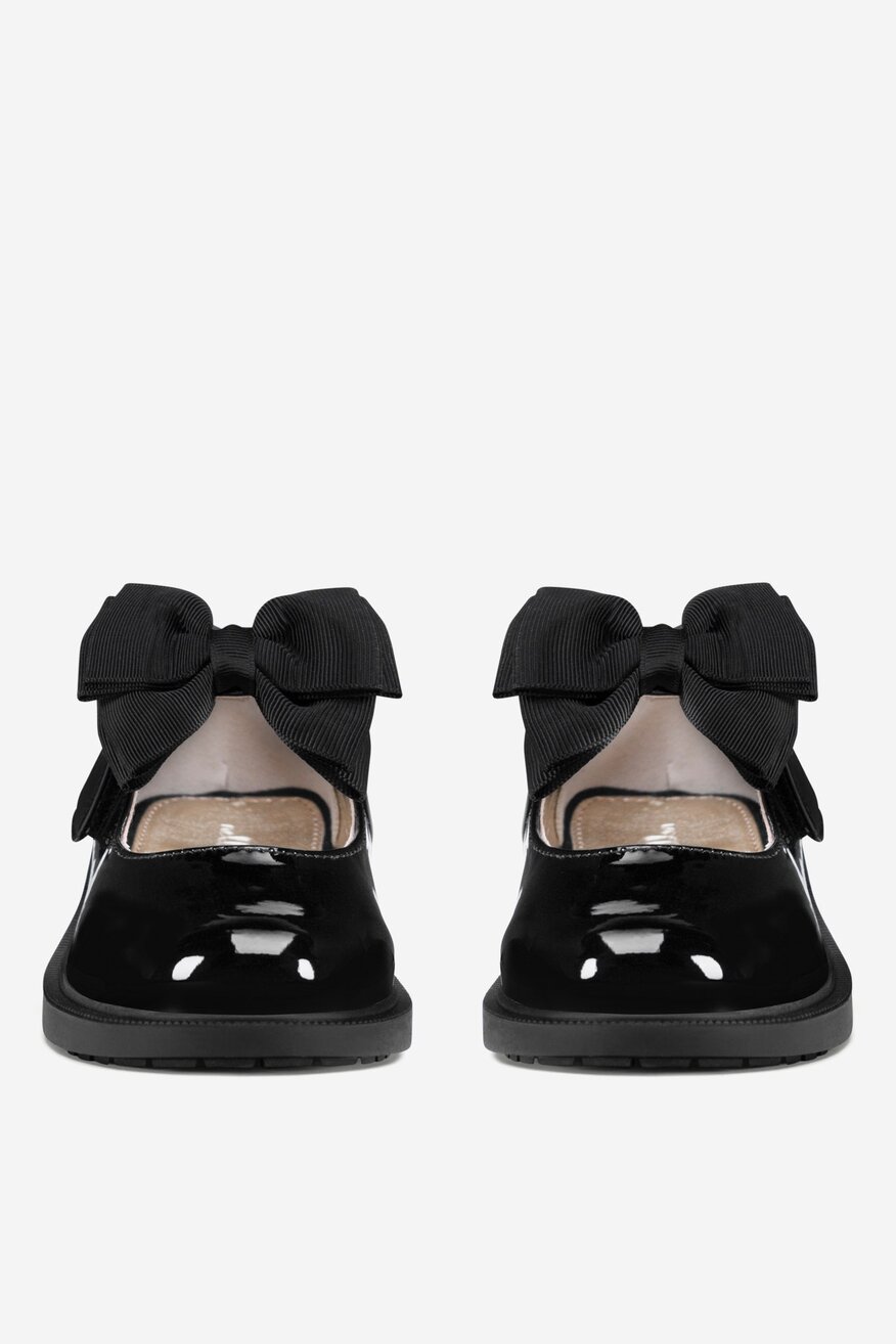 
                Félcipő Nelli Blu FEKETE - 5905588783510