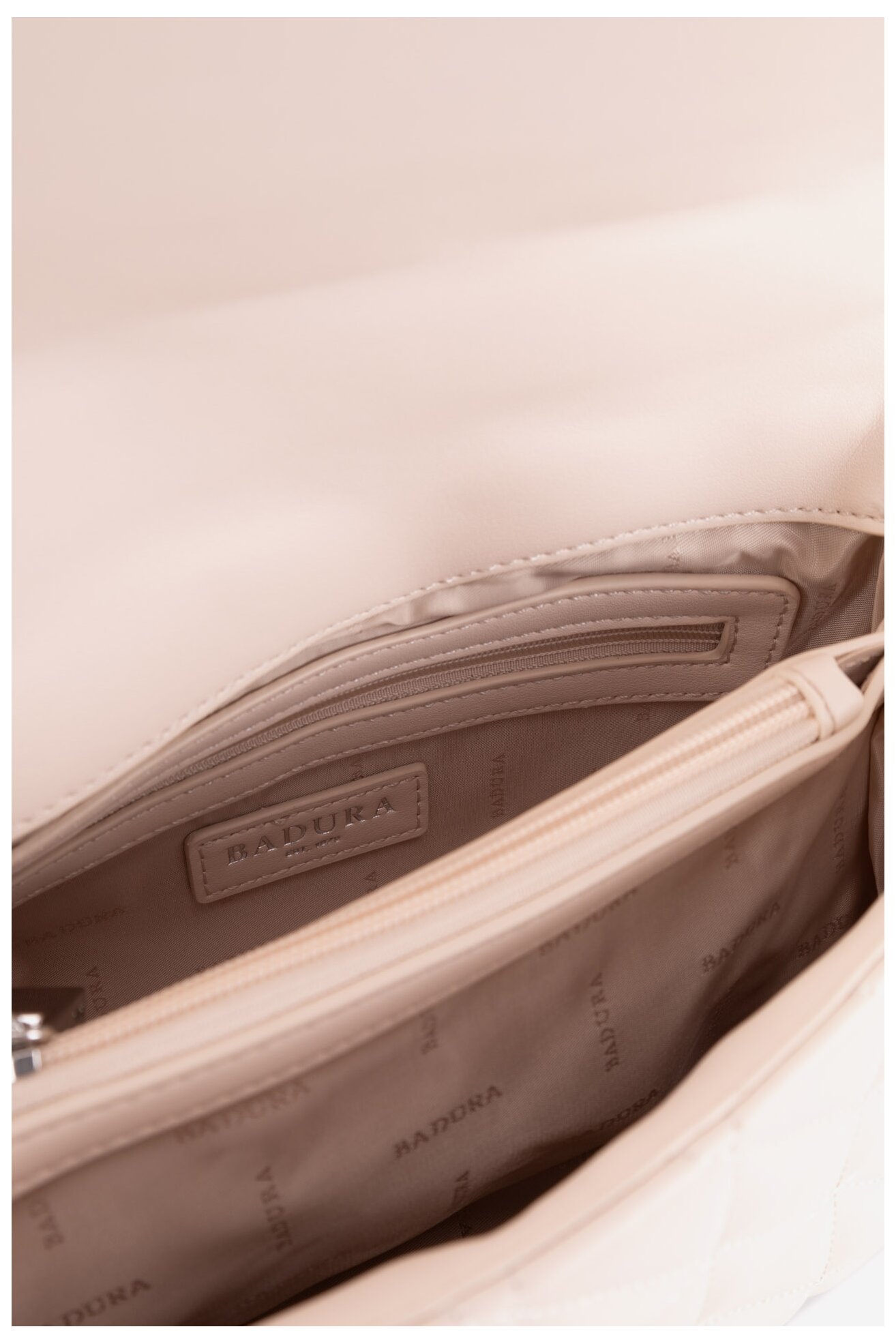 Дамска чанта Badura LOA6510A-1 БЯЛ