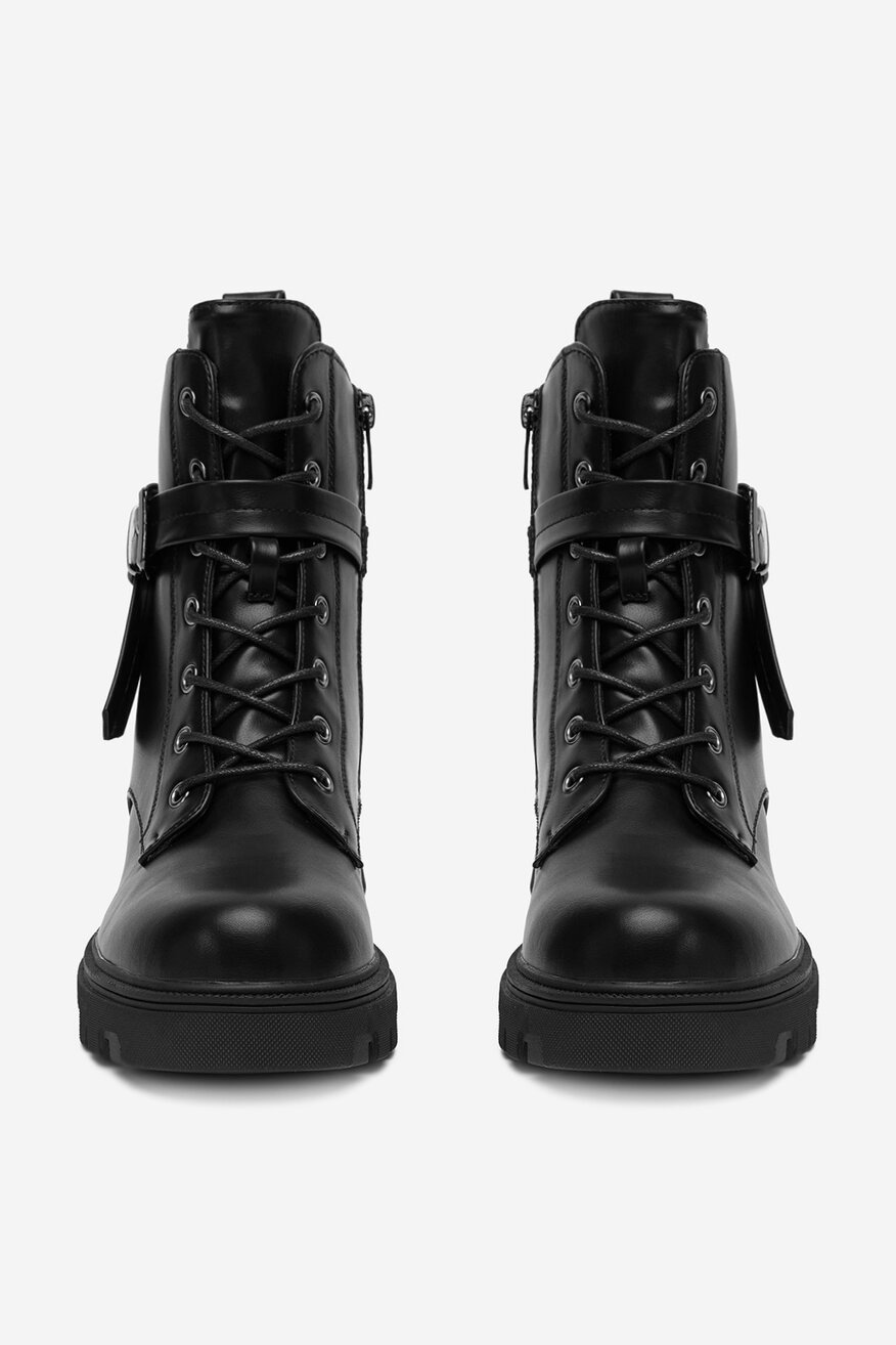 
                Боти DeeZee ЧЕРЕН - 5904410914566