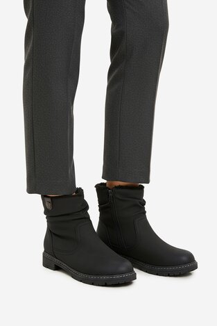 Kratke čizme Clara Barson CEO-CORNY H221008 CRNA