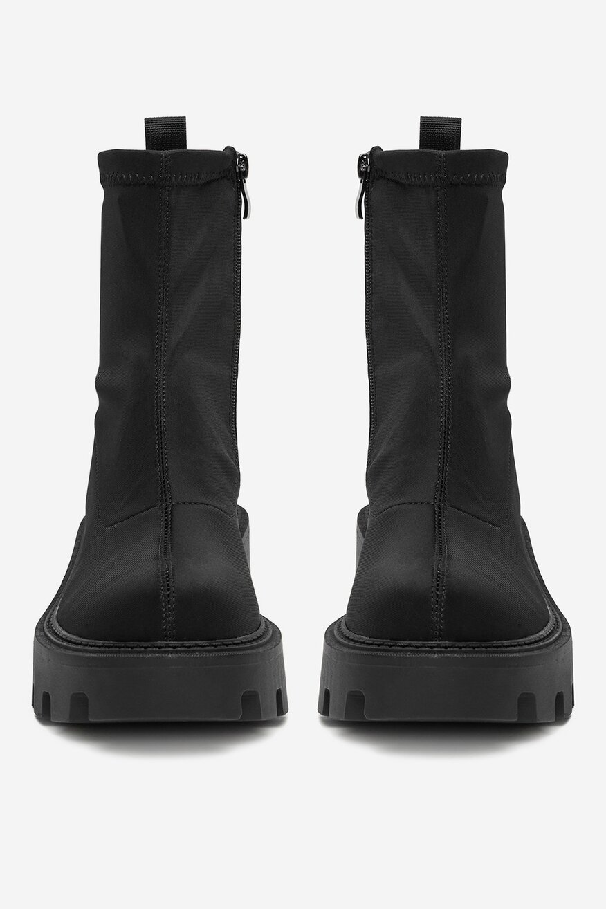 
                Боти DeeZee ЧЕРЕН - 5904410906318