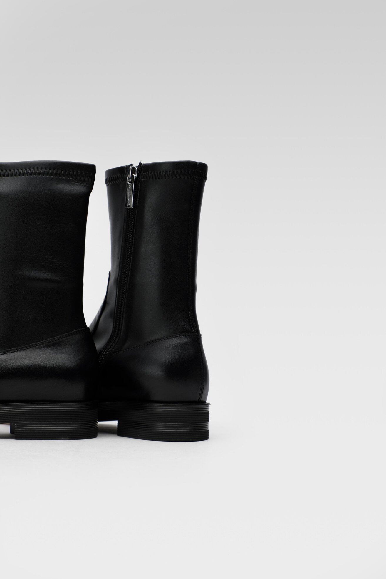 Botki Gino Rossi 222FW132 Czarny