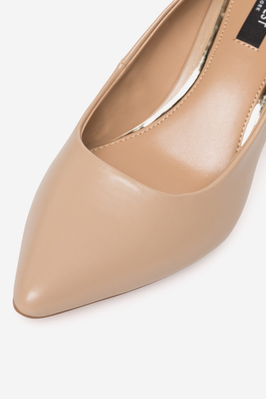 
                NINE WEST - Czółenka na słupku - 5905588472988